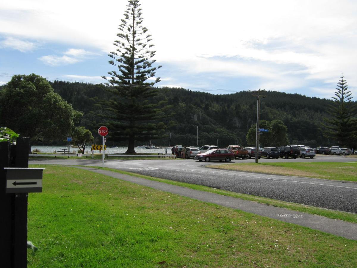 Harbour Inn Whangamata Exterior photo